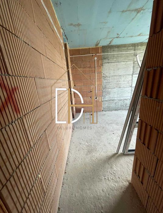 Продава се Тристаен апартамент в Пловдив, Остромила - 95 кв.м за 948 €/кв.м - Снимка #7