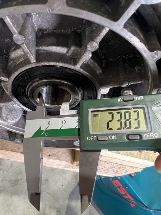 Мотор-редуктор 2.2 кВ 18 об BONFIGLIOLI