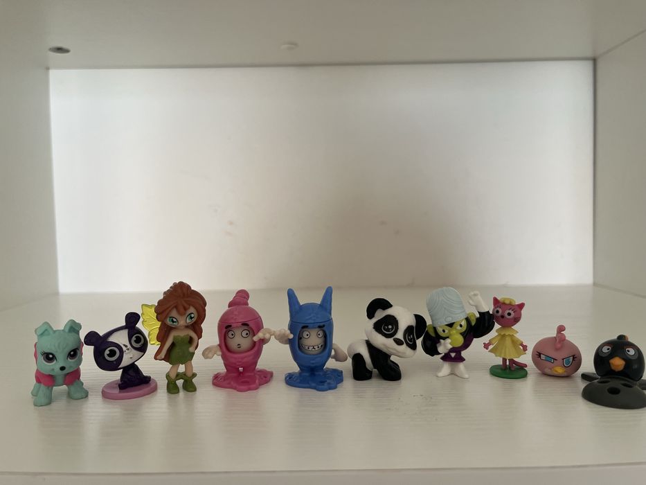 Киндер фигурки игрушки старые красивые