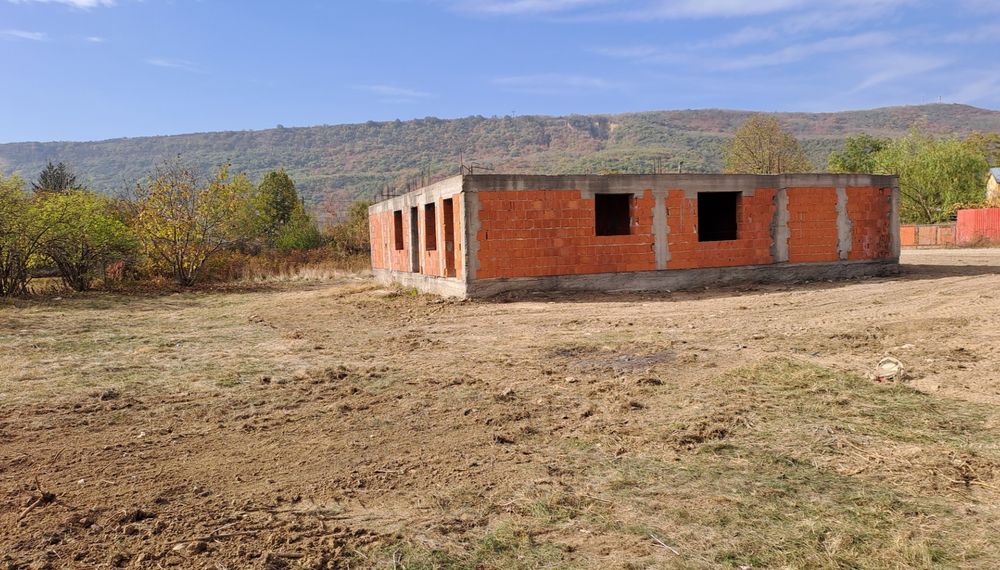 Vând casă în Cernătești