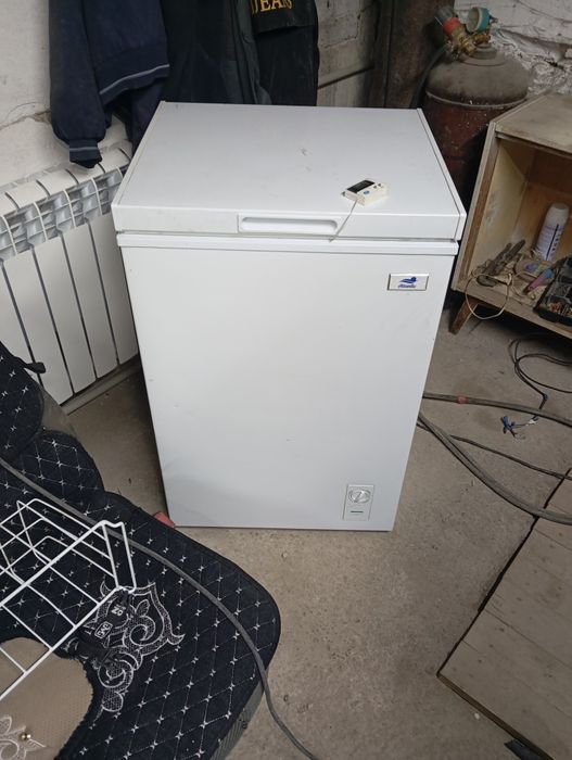 Продам морозильник