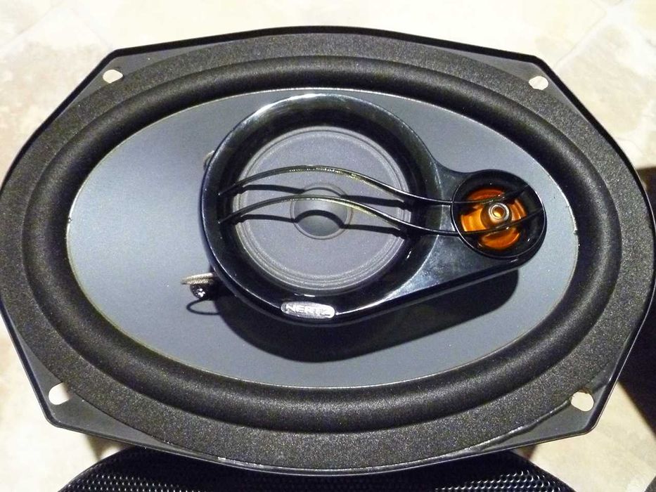 Hertz DCX 690 3-лентови тонколони 6"х 9"