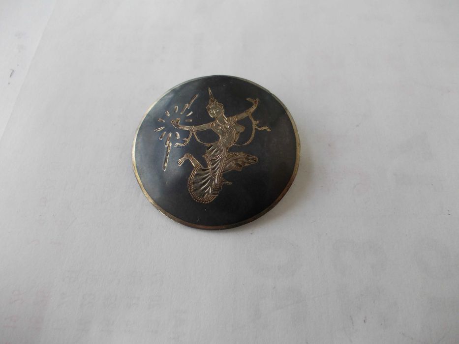 Brosa veche din argint SIAM