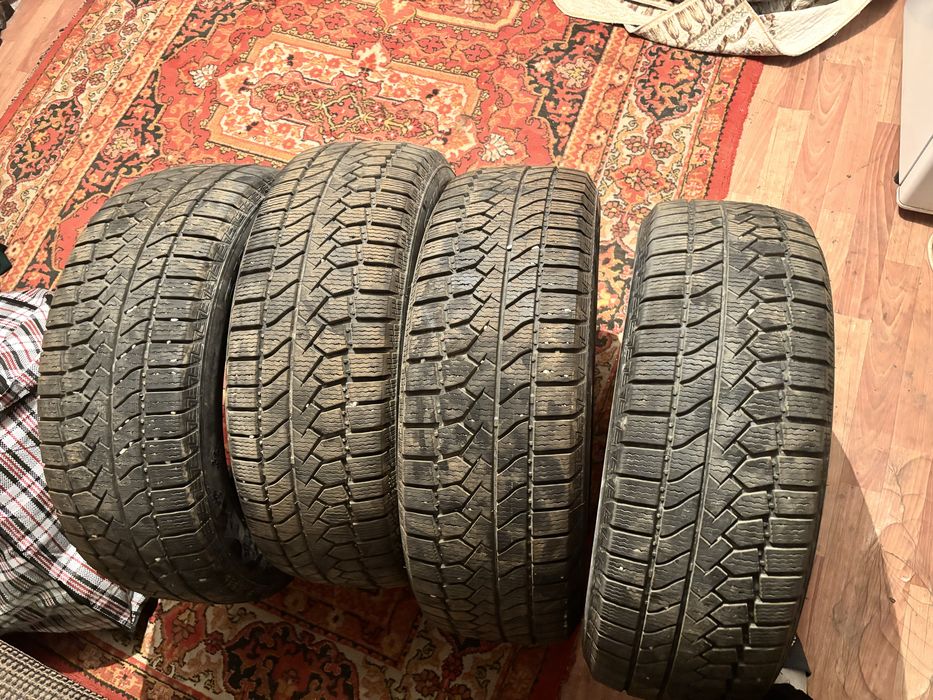 TRZANO 235/60/R18