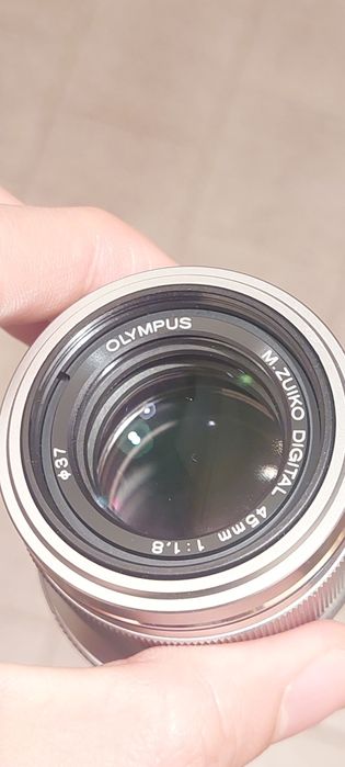 Olympus Zuiko 45mm f1.8