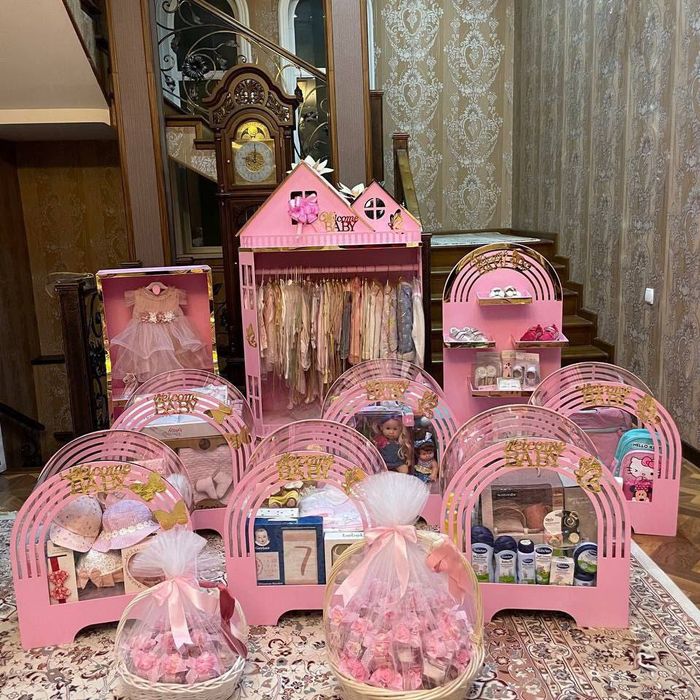 Sarpo qutilari fotixa beshik to'y uchun