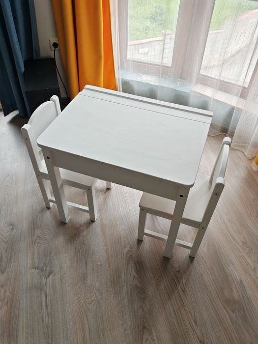 Комплект Детско Бюро и столчета  Sundvik ikea