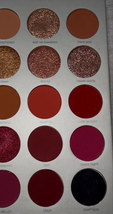 Палетка теней Morphe x Jaclyn Hill Volume II