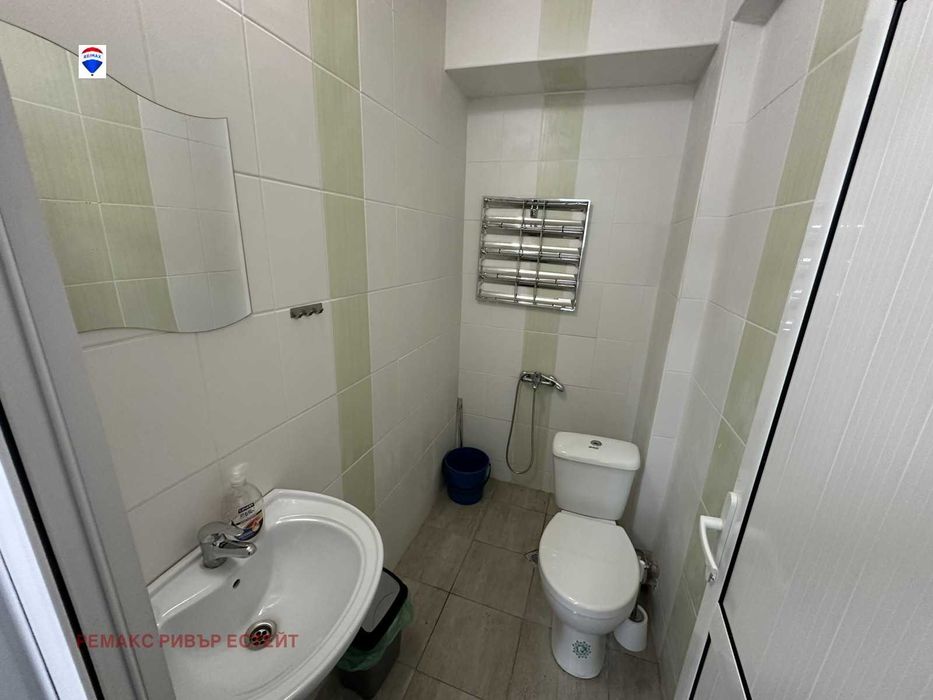 Офиси под наем в търговия на едро гр. Русе