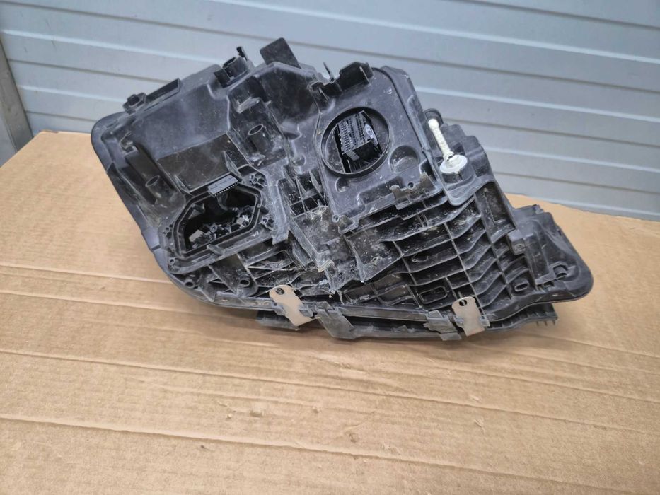 Far stanga BMW Seria 3 G20 G21 Facelift An 2022 - 2025 Cod 9450801 / 9450801-04