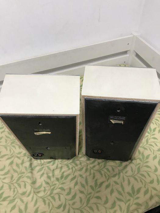Vând boxe camera