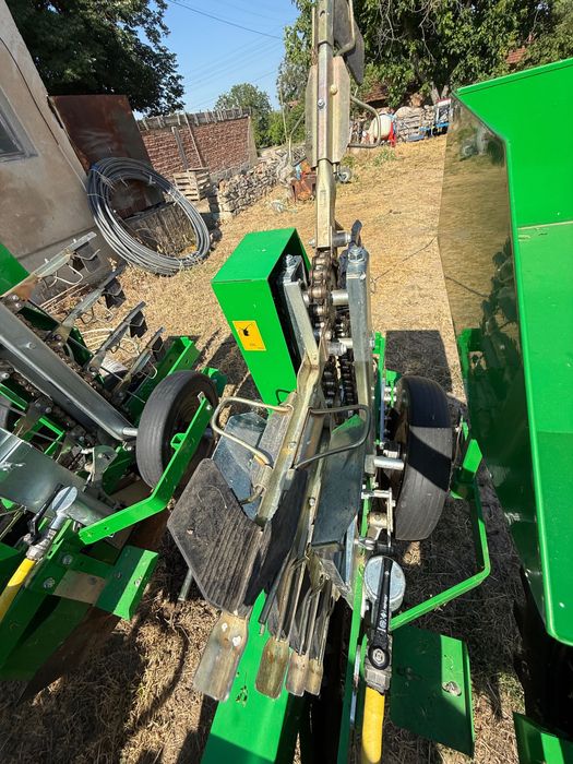 Разсадо-посадъчна машина Sfoggia Italia – 3 реда