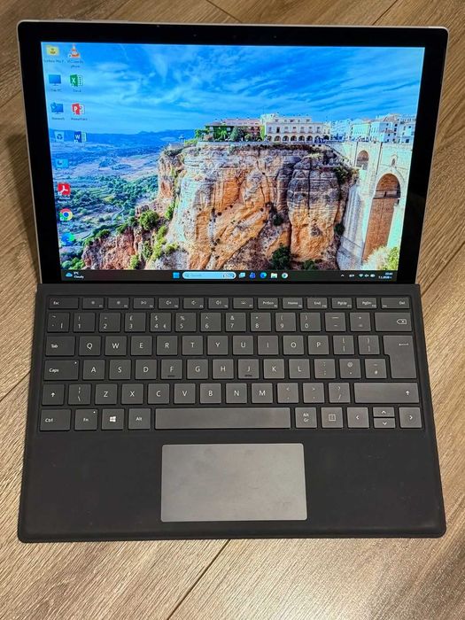 Microsoft Surface Pro 7 i3-1005G1/4RAM/120SSD/Intel UHD/QHD Touch