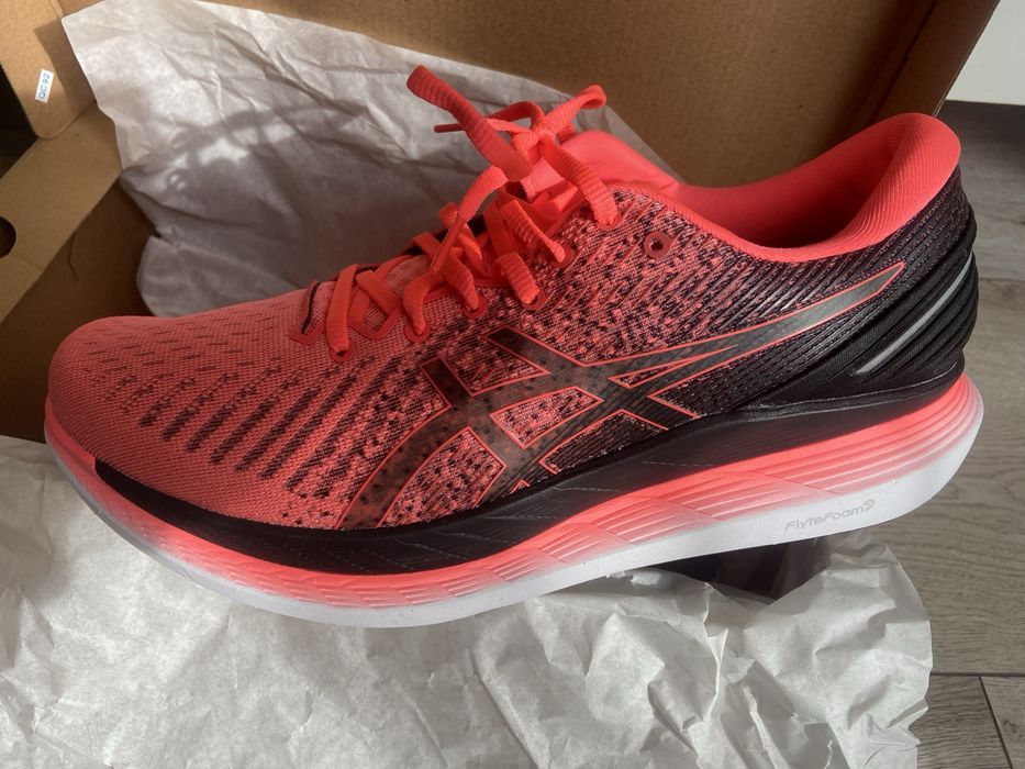 Ново! Asics Glideride 2 - Обувки за бягане - номер 44