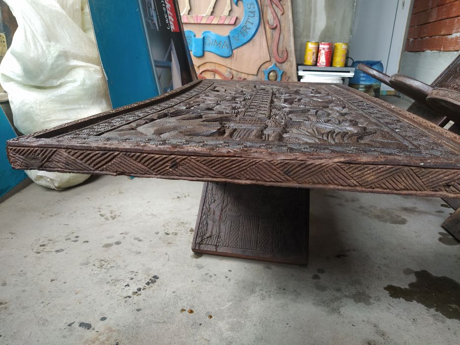 Уникален комплект маса и 4 стола от цяло масивно дърво-РЪЧНА ИЗРАБОТКА