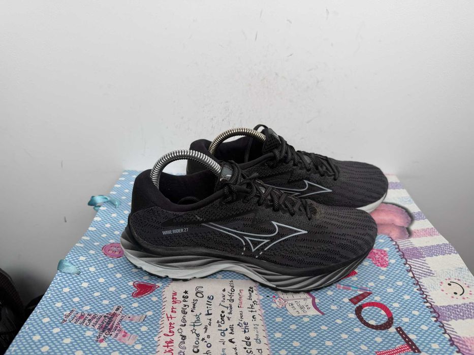 Mizuno Wave Rider 27''оригинални маратонки 38 номер