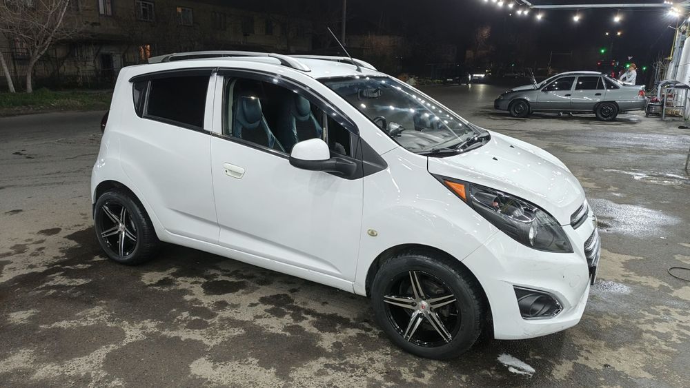 Сотилади спарк 2010