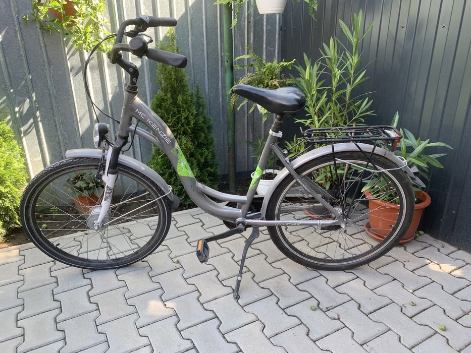 Vînd bicicletā MC KENZIE