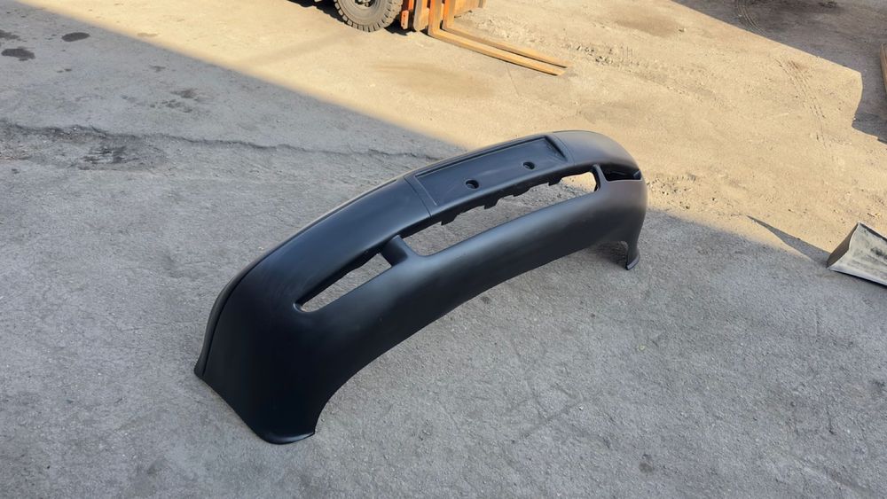 Передний бампер на Audi A8 D2 до рестайлинг