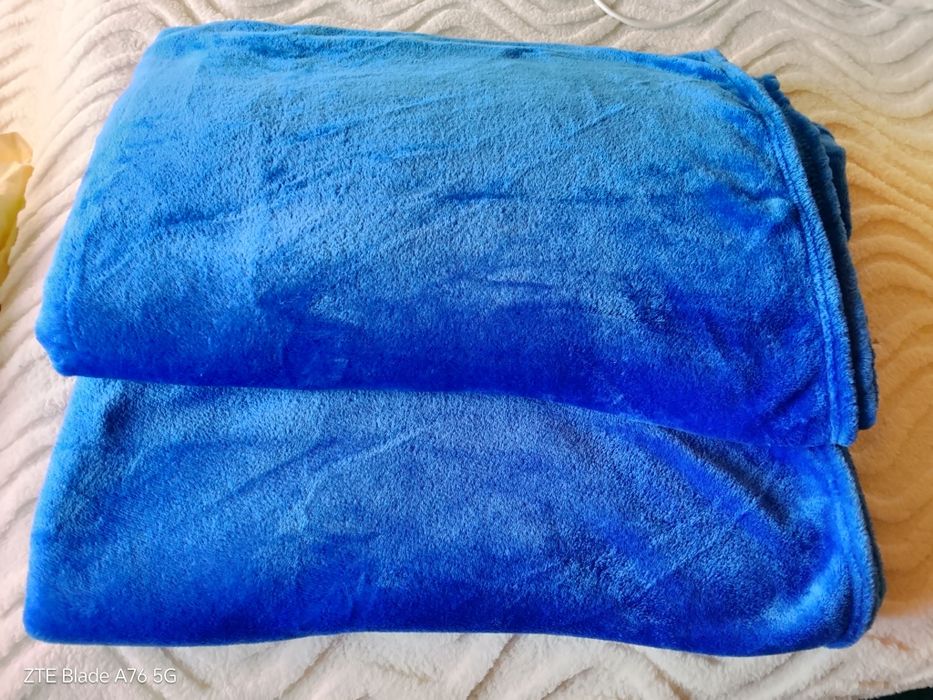 Продавам одеала от полар