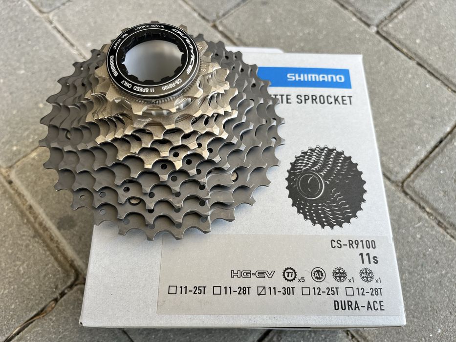 Касета 11-30 Shimano Dura-Ace CS-R9100 11 скорости