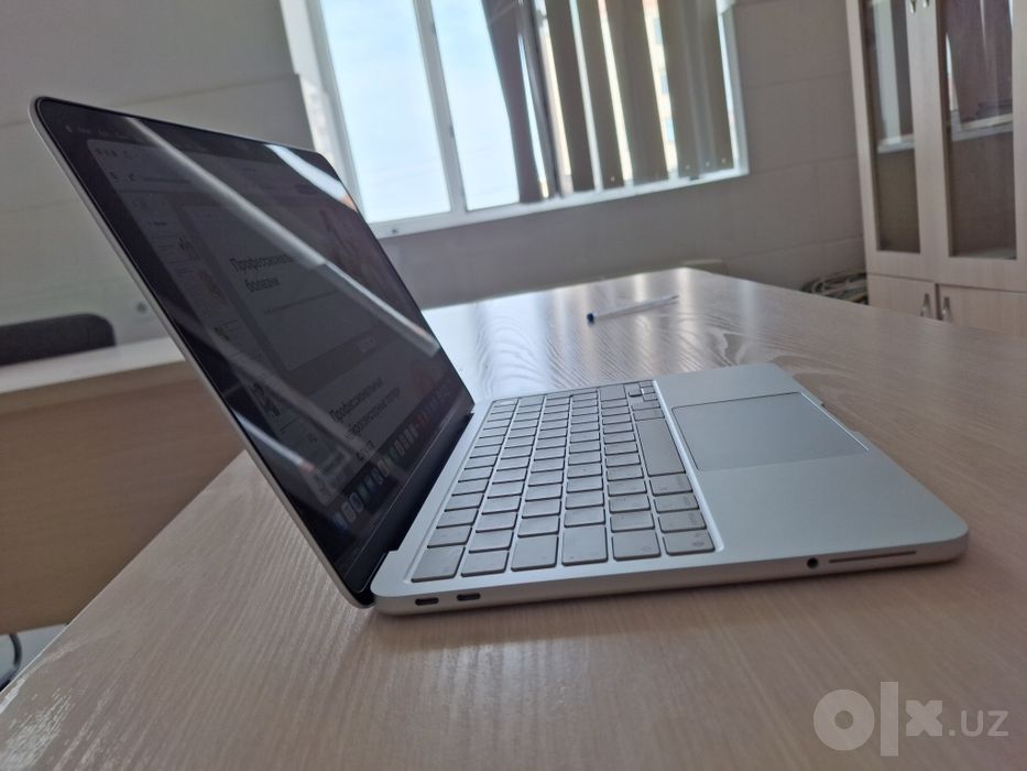 MacBook neo [A18 pro] | [8/512 GB] | Ideal halda
MacBook [Neo] [2026 j