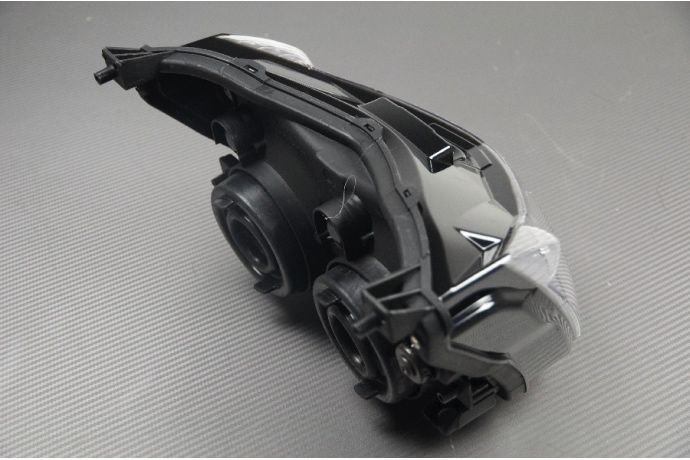 Нов фар за Kawasaki Z750 (2007-2012)