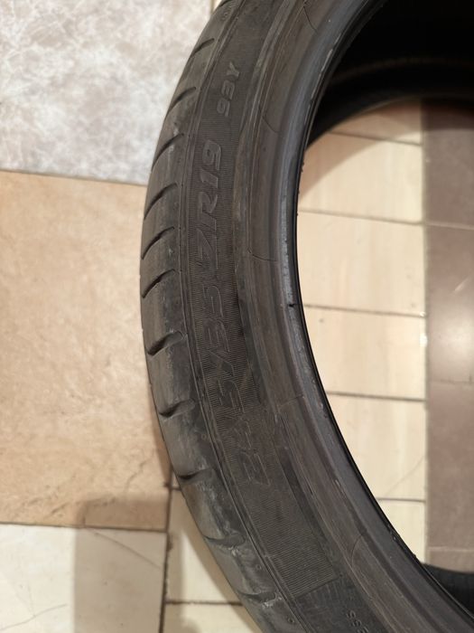 2 бр. Летни гуми Pirelli P Zero 245/35/19