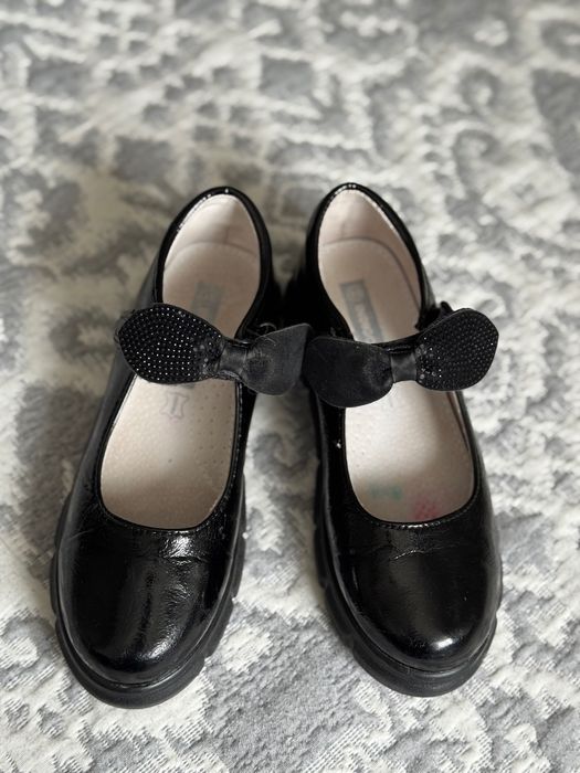 Туфли лакированные школьные для девочки 33р