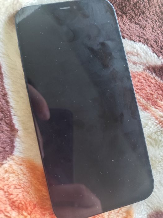 Vând iPhone 12  stare foarte buna