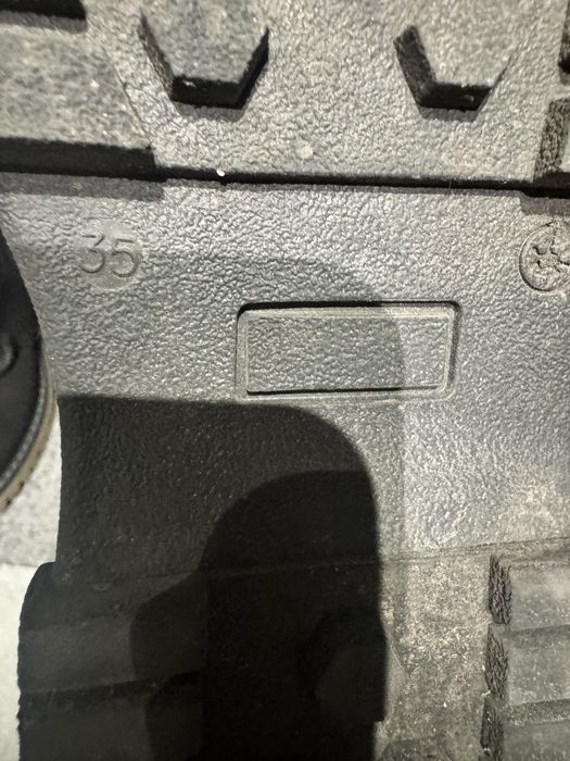 Ботинки утепленные