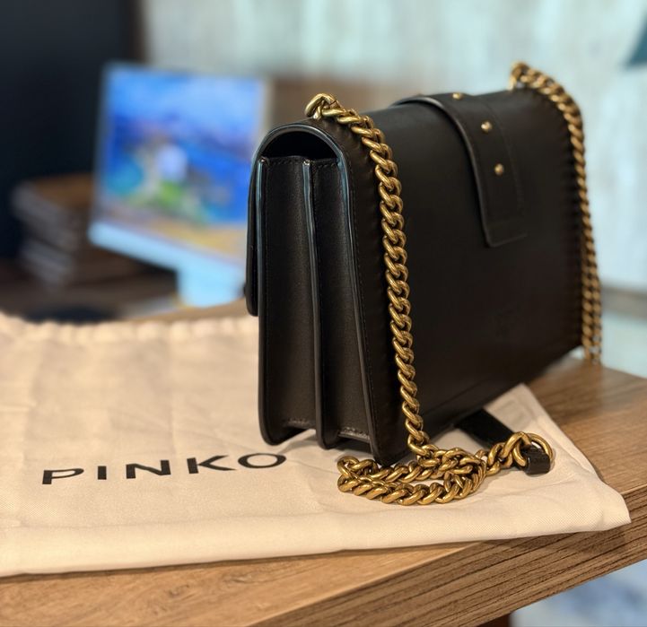 Кожена чанта Pinko