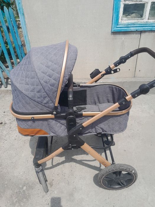 Продам коляску 25 тысяч
