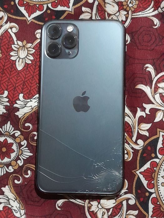 Iphone 11 pro telefoni sotiladi