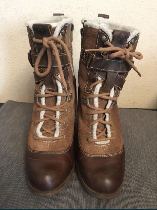 Продам женские полусапожки Тимберленд