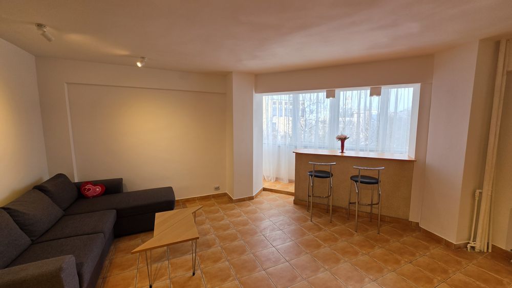 De inchiriat apartament spatios 2 camere Panduri zona Marriott