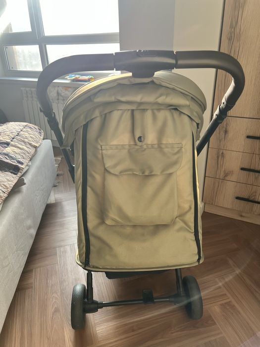 Продам коляску прогулочная TOMIX Flip, оливковый