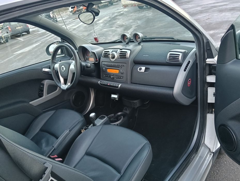Smart Fortwo AUTOMAT 1.0 Benzină 84 cp.  Prețul este fix