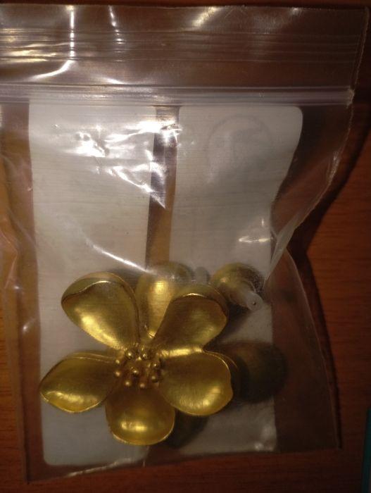 Продам серёжки  в хорошем состоянии