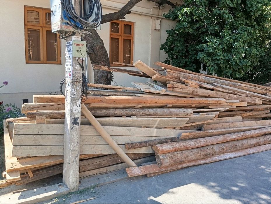 Тўсин, кругляк узунлиги 4/5 метр донаси 50000 сум