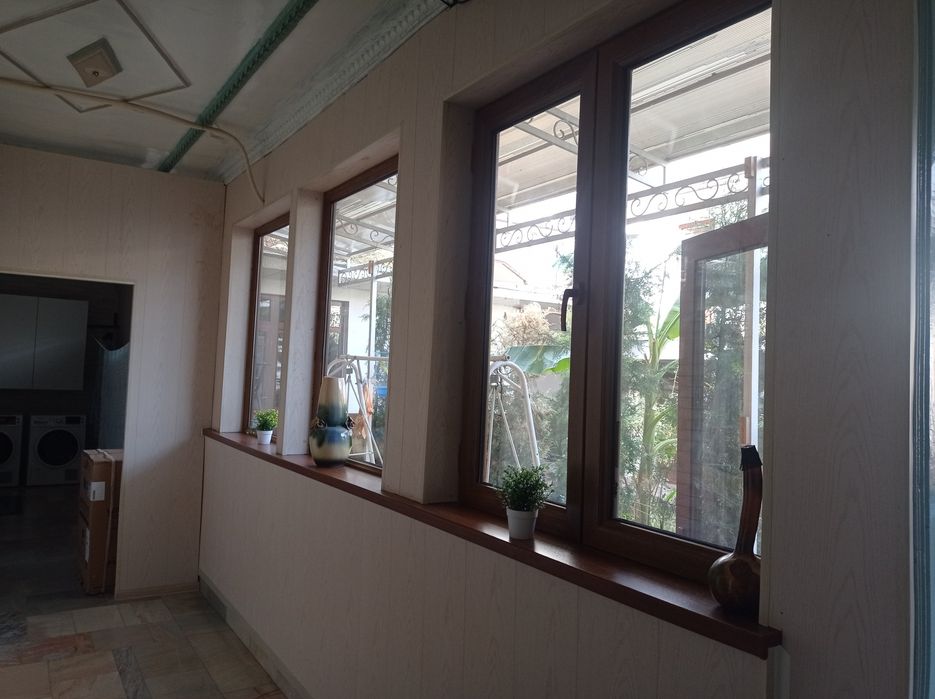 Окна , двери с гарантией. От 500 тыс за кв метр.Плaстиковые Окна двери