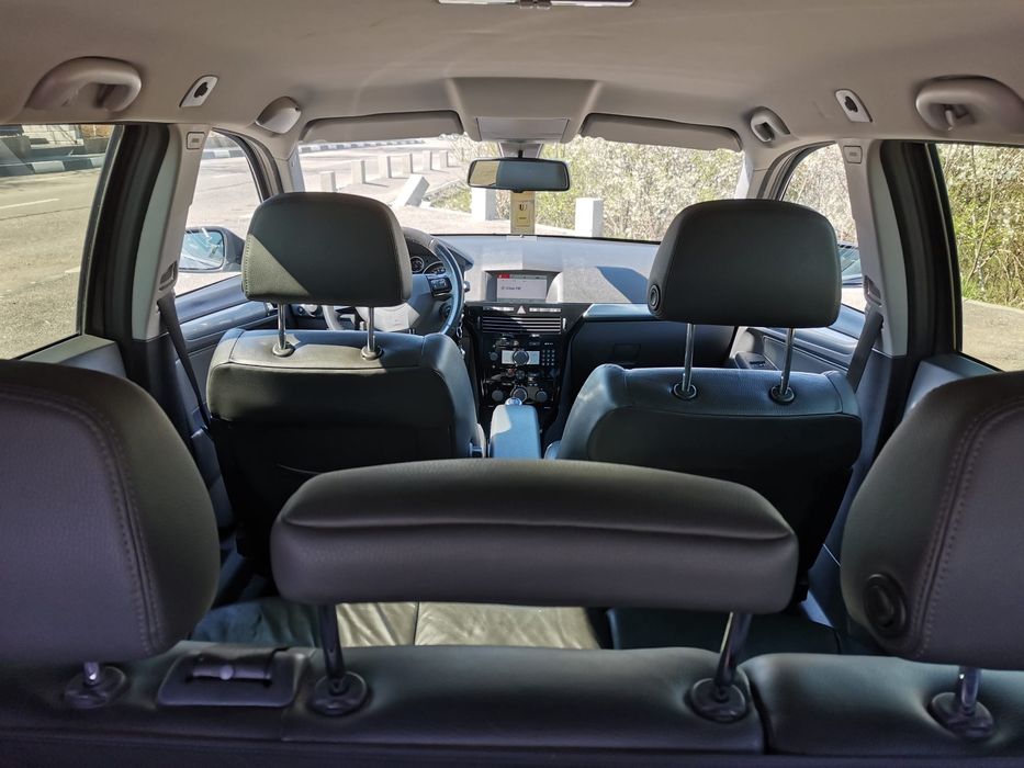 Opel Astra H  2009 - 1.9 CDTI  - Full Piele - Bi-Xenon Adaptive