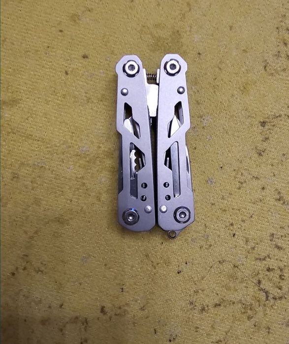 Minicleste multifunctional