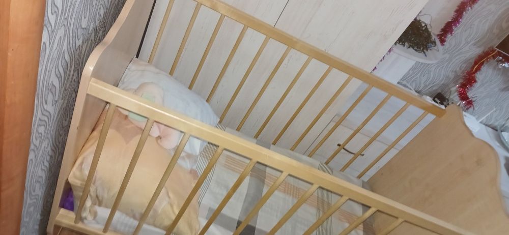 Продам детскую кровать
