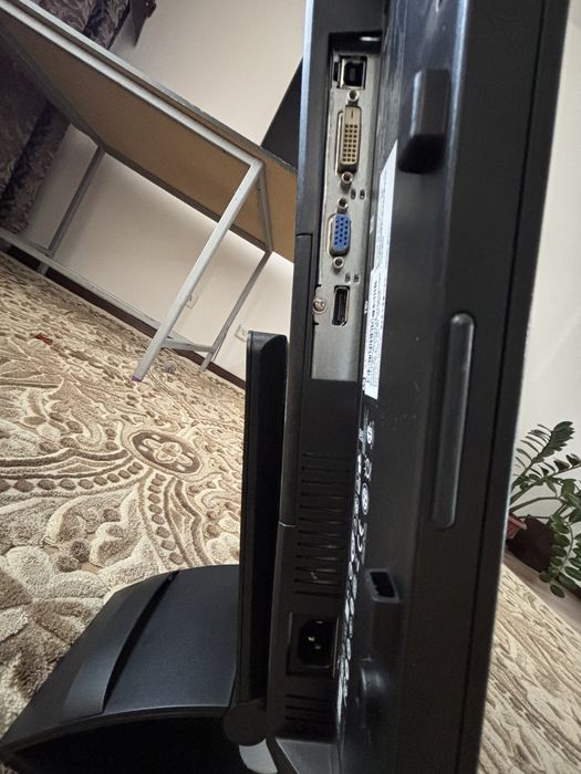 Монитор HP 60hz офисный