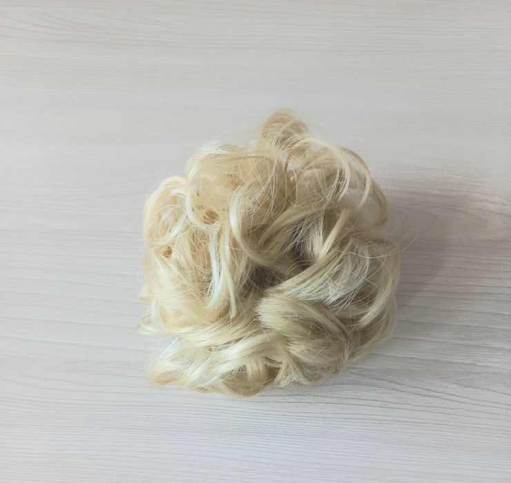 Волосы  накладные на резинке