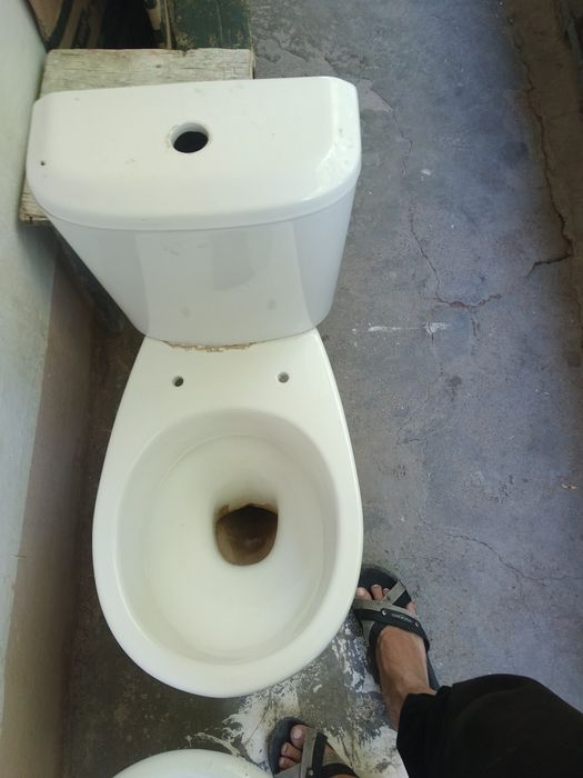 Унитаз,сотилади,хамма,нарсаси,жоида