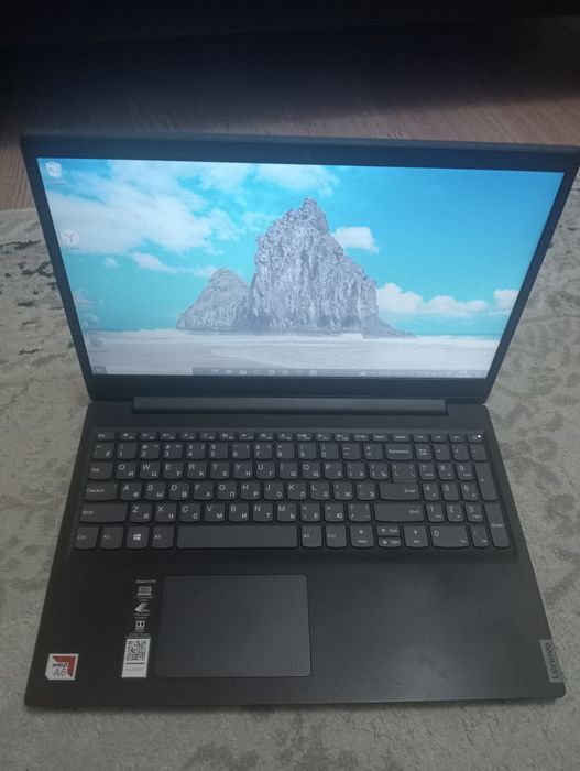 Ноутбук Lenovo продам