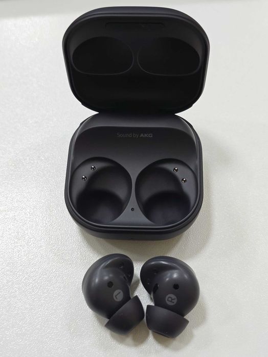 Оригинал Samsung Galaxy Buds2 Pro в идеальном состоянии
