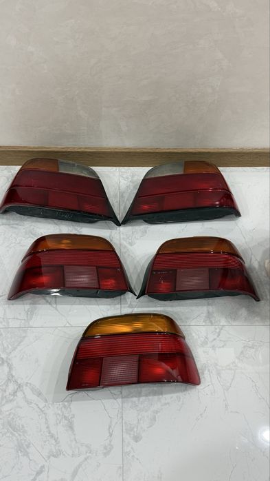 Продам задние стопы на бмв Е39 Е38